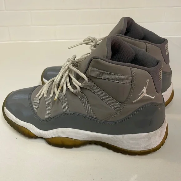 2010 Air Jordan 11 Retro 'Cool Grey' - Picture 1 of 6